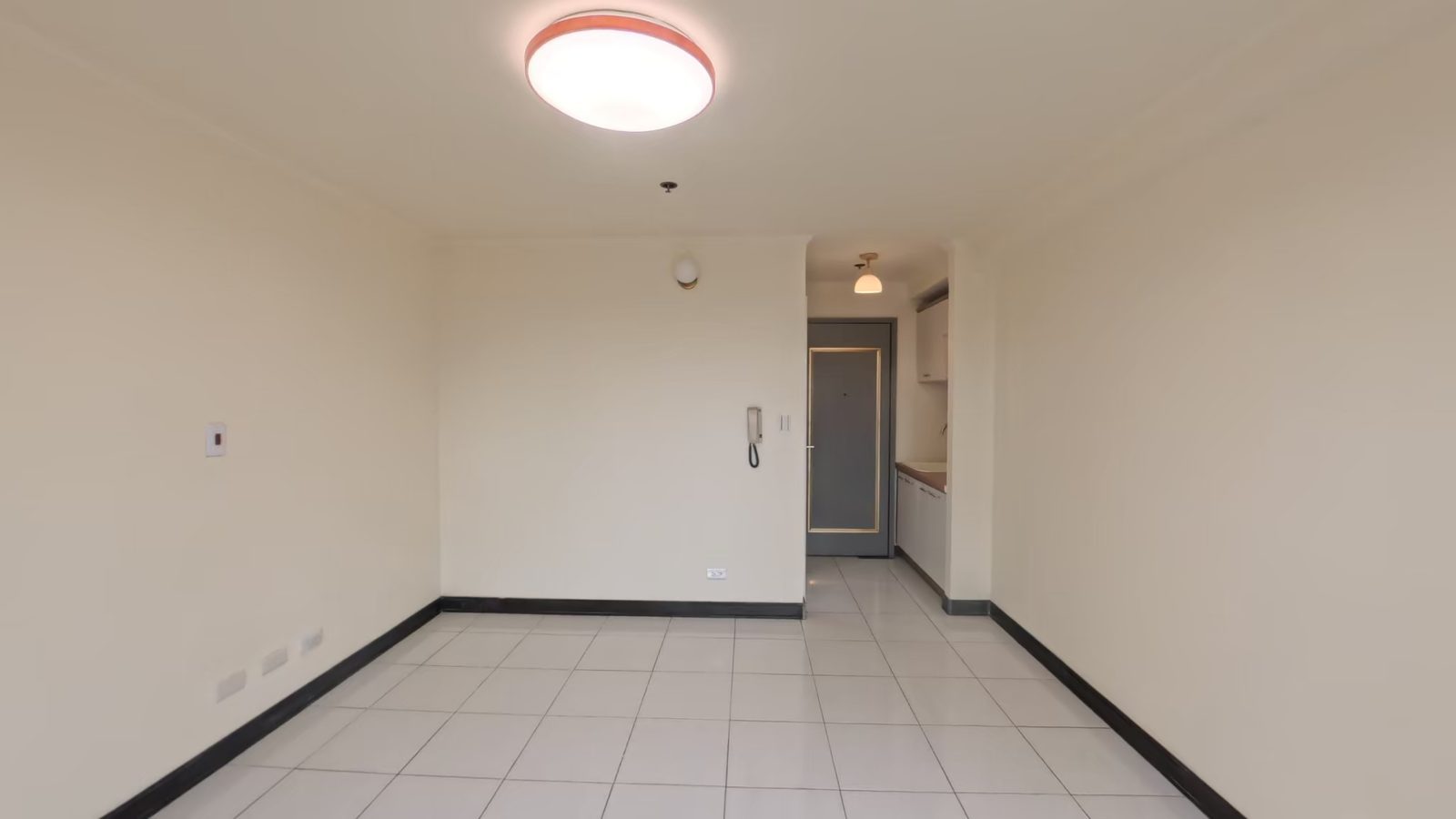 西區・1房1廳1衛1陽台 照片 第 2 張